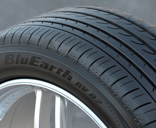 YOKOHAMA BluEarth RV-02 195/65R15 91H 4本組 2018年 Yokohama BluEarth RV-02 195&frasl;65 R15 91H Tire - Keke\u0027s Tires