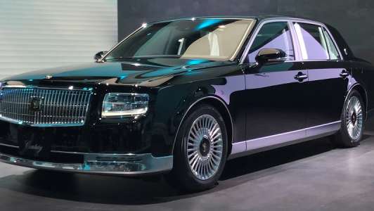 Люксовый внедорожник Toyota Century укомплектуют резиной Bridgestone