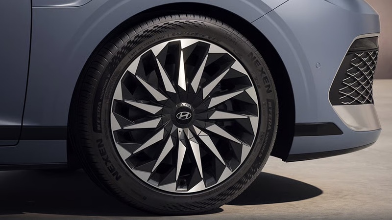 Nexen поставляет шины N'Fera Supreme S для обновленного Hyundai Grandeur
